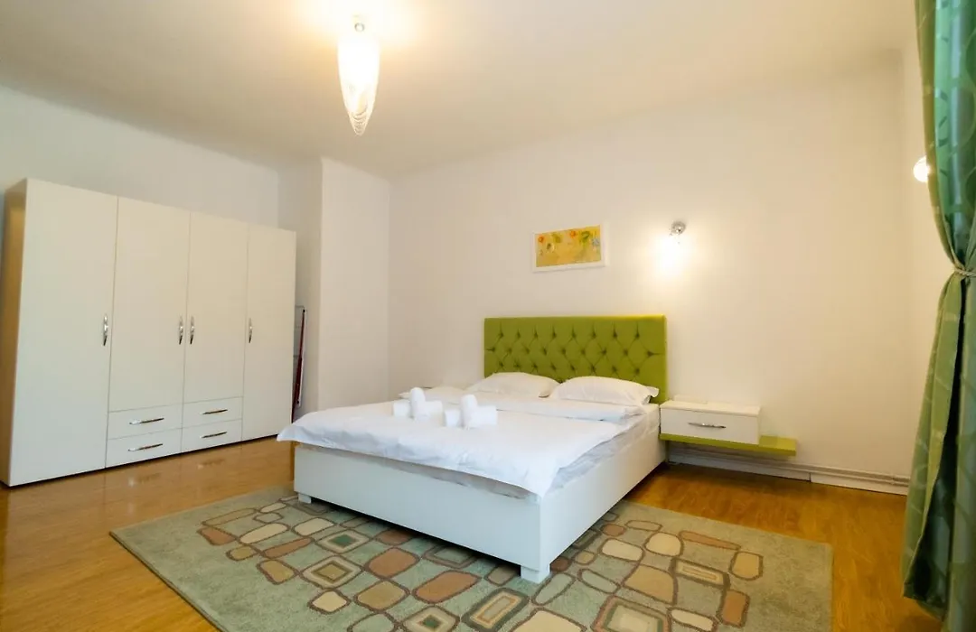 Ardor Apt - Bright And Secluded Apartment In The Heart Of Old Town-1